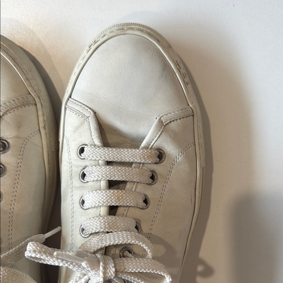 Common Project Sneakers - Picture 4 of 6